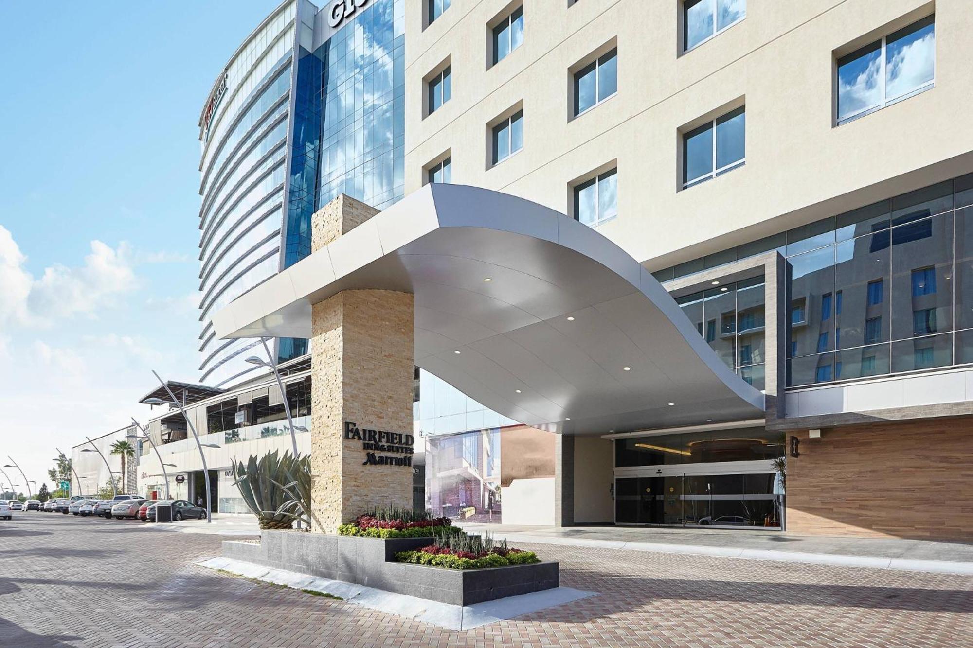 Fairfield Inn & Suites Silao Guanajuato Airport Bagian luar foto